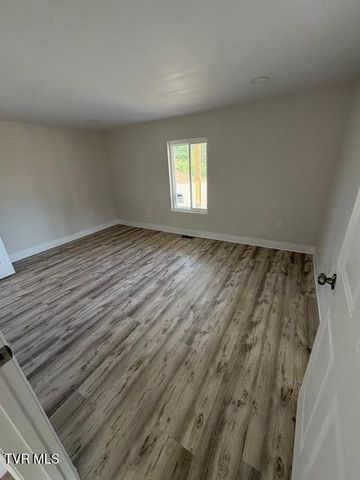 2496 Siam Road, Elizabethton, TN 37643