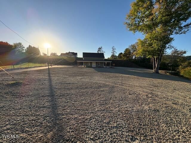 2496 Siam Road, Elizabethton, TN 37643