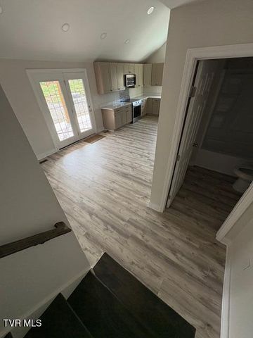 2496 Siam Road, Elizabethton, TN 37643