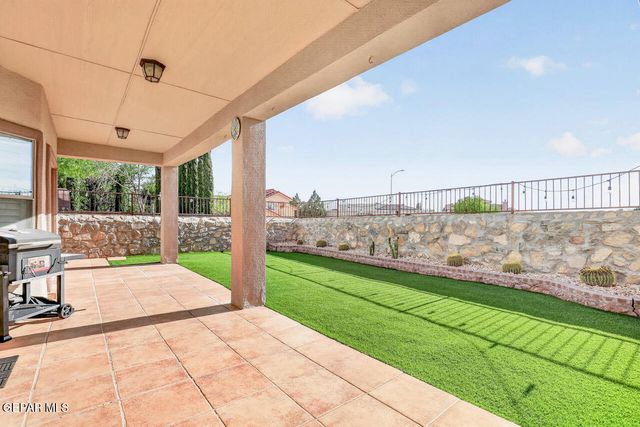 12225 SITTING BULL Drive, El Paso, TX 79936