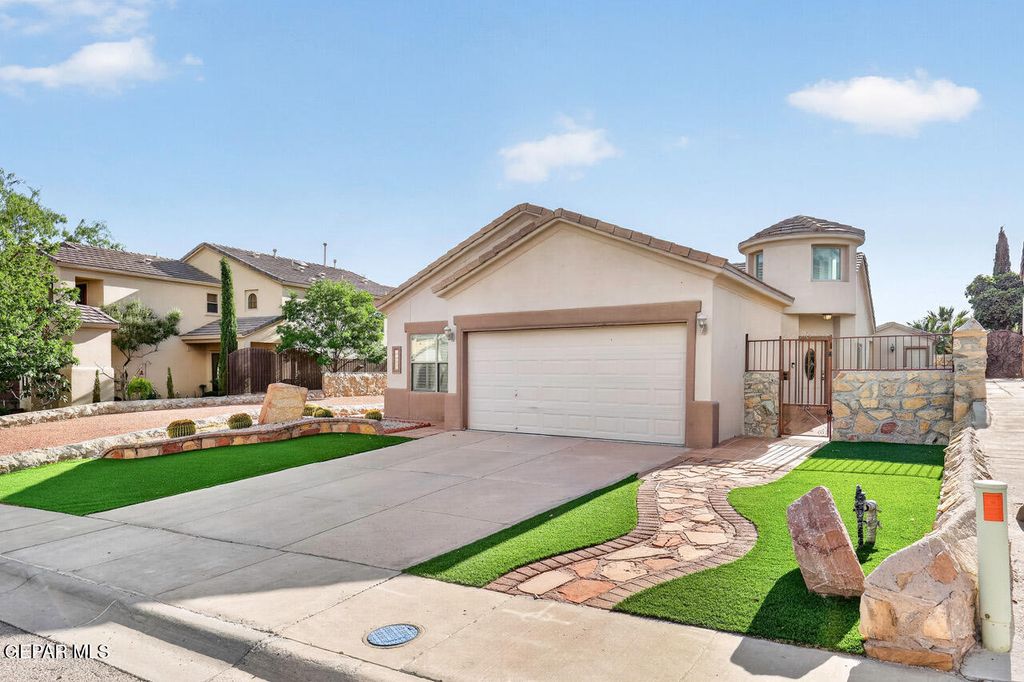 12225 SITTING BULL Drive, El Paso, TX 79936