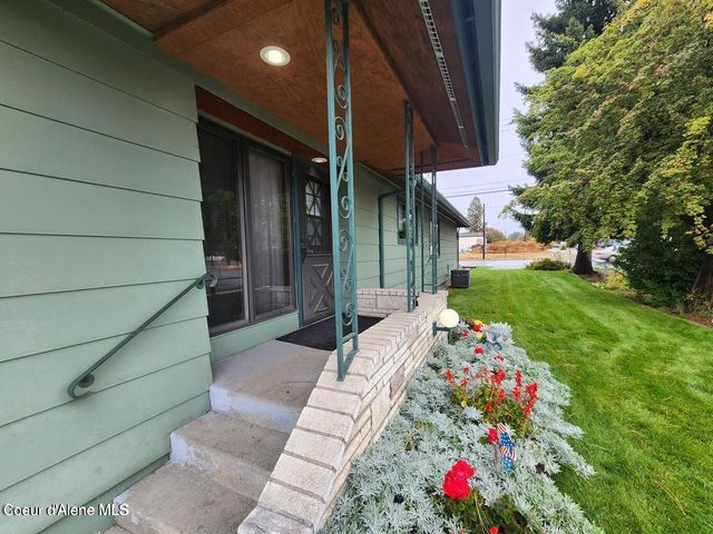 212 E Mullan AVE, Post Falls, ID 83854