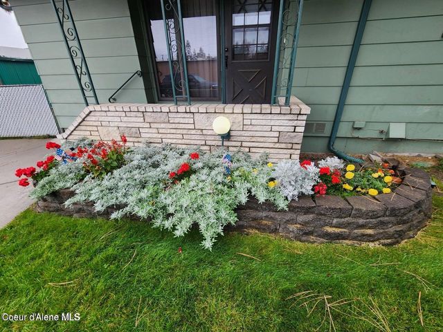 212 E Mullan AVE, Post Falls, ID 83854