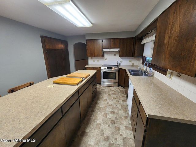 212 E Mullan AVE, Post Falls, ID 83854