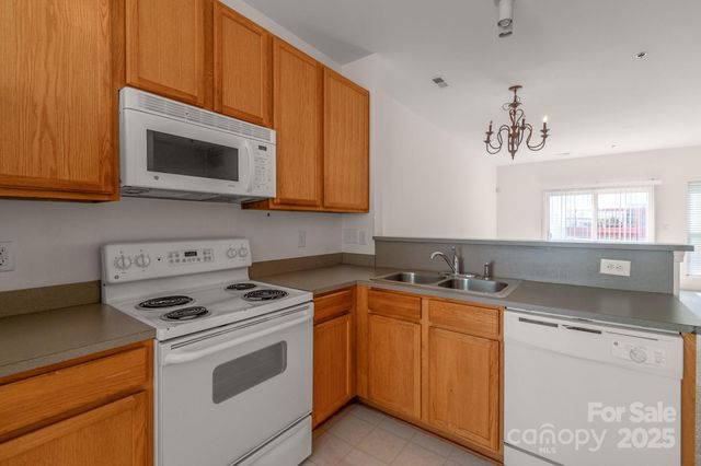 6308 Royal Celadon Way 35, Charlotte, NC 28269