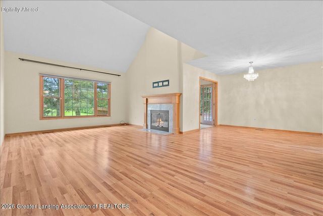 325 Geneva Circle 16, Lansing, MI 48917