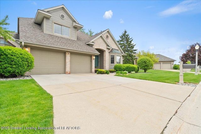 325 Geneva Circle 16, Lansing, MI 48917