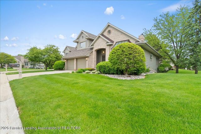 325 Geneva Circle 16, Lansing, MI 48917
