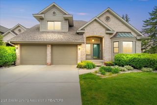 325 Geneva Circle 16, Lansing, MI 48917