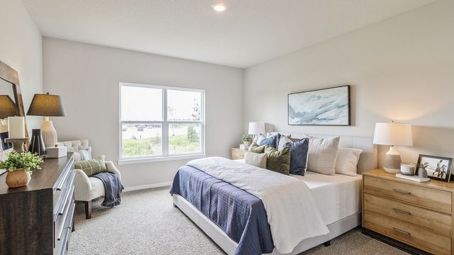 3048 Sweetwater Drive, Des Moines, IA 50320