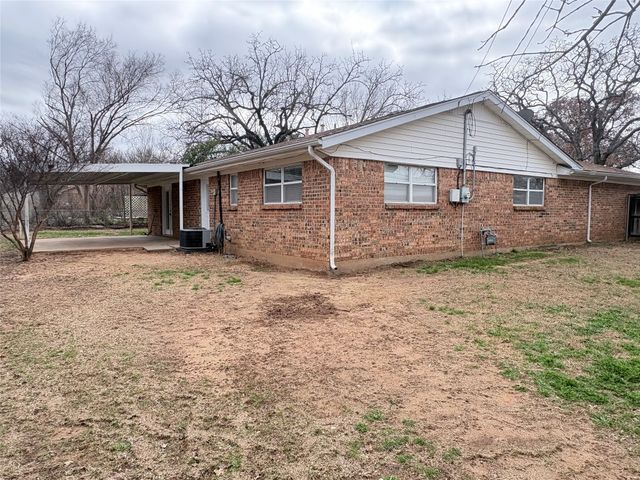 600 Travis Drive, Mineral Wells, TX 76067