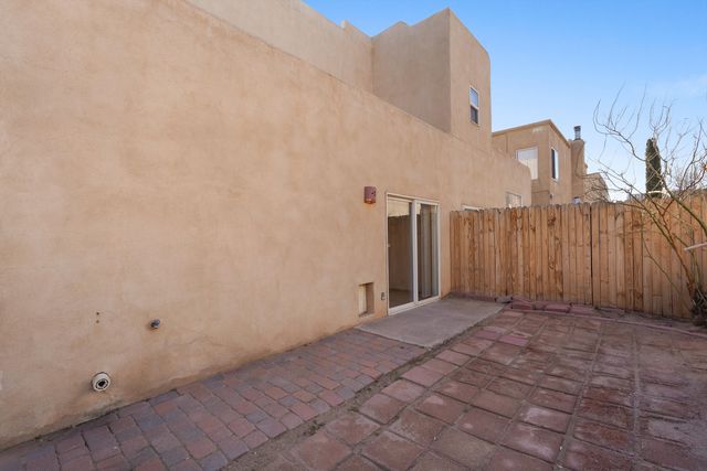 5227 Chris Court NW, Albuquerque, NM 87120