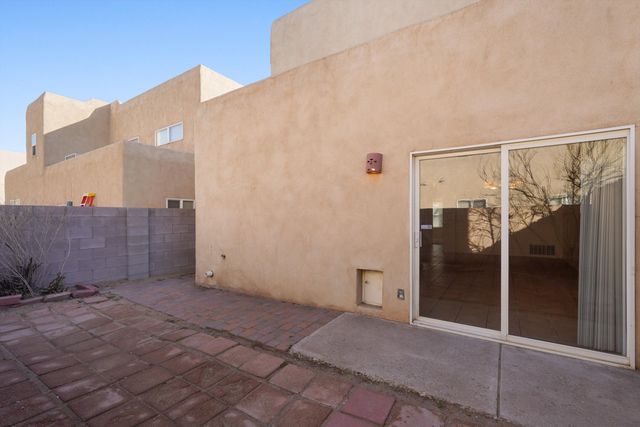 5227 Chris Court NW, Albuquerque, NM 87120