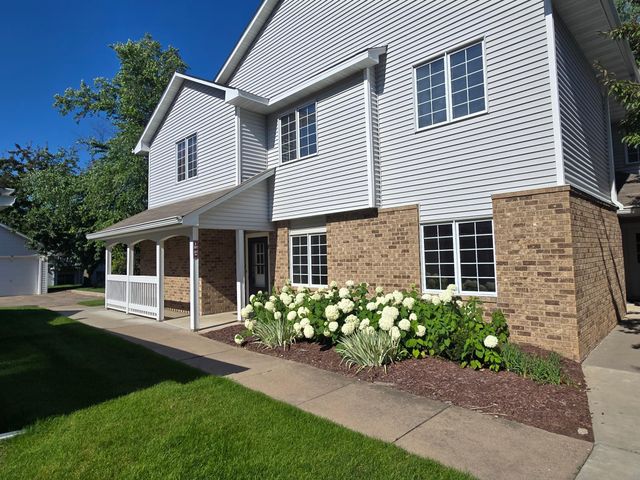 3545 Blue Jay Way 107, Eagan, MN 55123