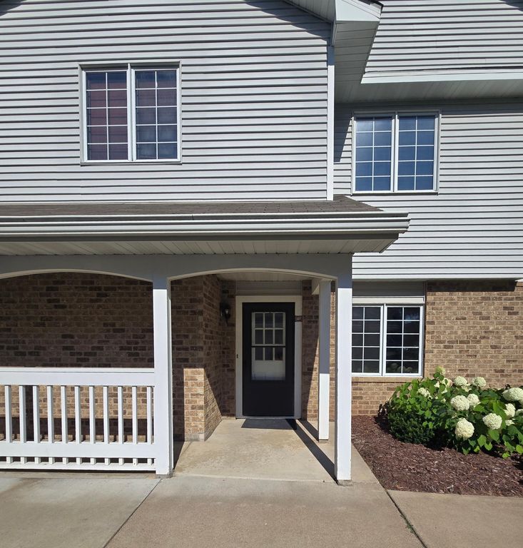 3545 Blue Jay Way 107, Eagan, MN 55123 — photo 2