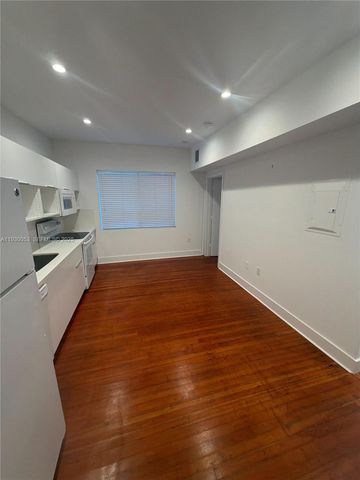 3677 Poinciana Ave 6A, Miami, FL 33133