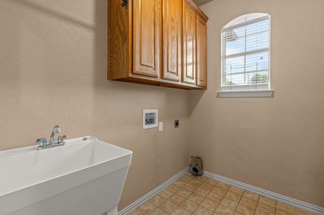 6501 Indian Trail, Sanger, TX 76266