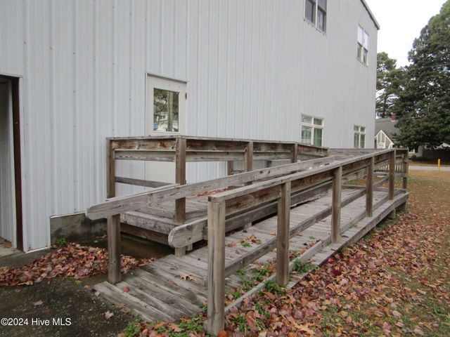 1104 W Main Street, Elizabeth City, NC 27909
