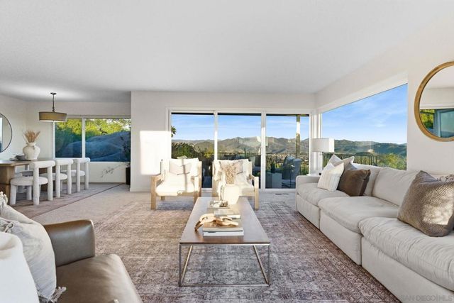 4815 Sunrise Hills Dr, El Cajon, CA 92020