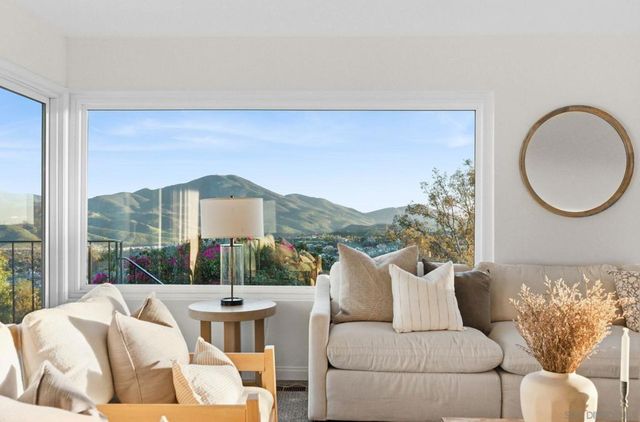 4815 Sunrise Hills Dr, El Cajon, CA 92020