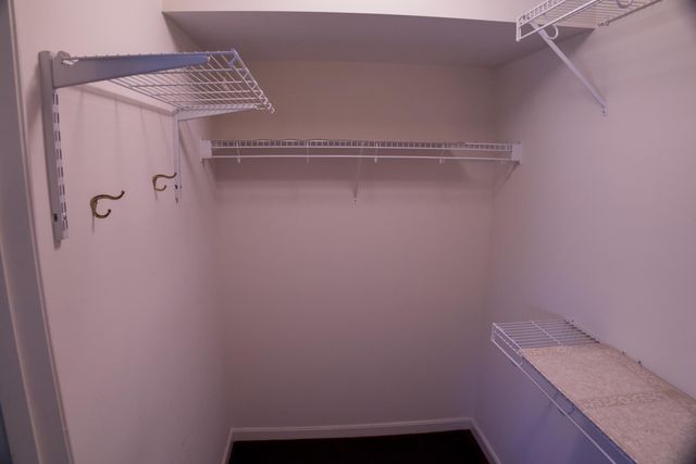 1200 Vina Vista Drive, 202, Cold Spring, KY 41076