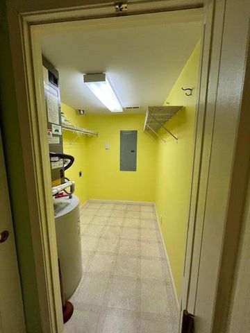 1200 Vina Vista Drive, 202, Cold Spring, KY 41076