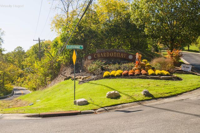 1200 Vina Vista Drive, 202, Cold Spring, KY 41076