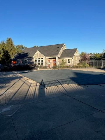 1200 Vina Vista Drive, 202, Cold Spring, KY 41076