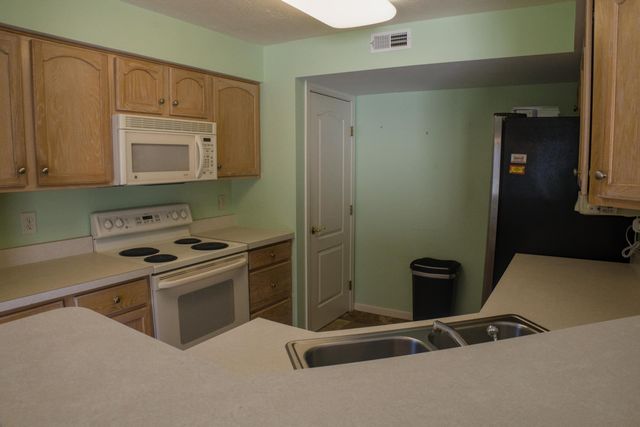 1200 Vina Vista Drive, 202, Cold Spring, KY 41076