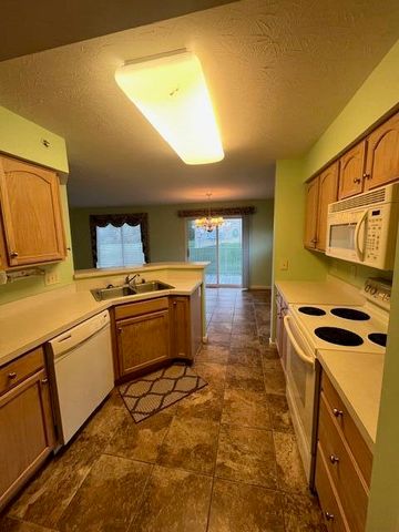 1200 Vina Vista Drive, 202, Cold Spring, KY 41076