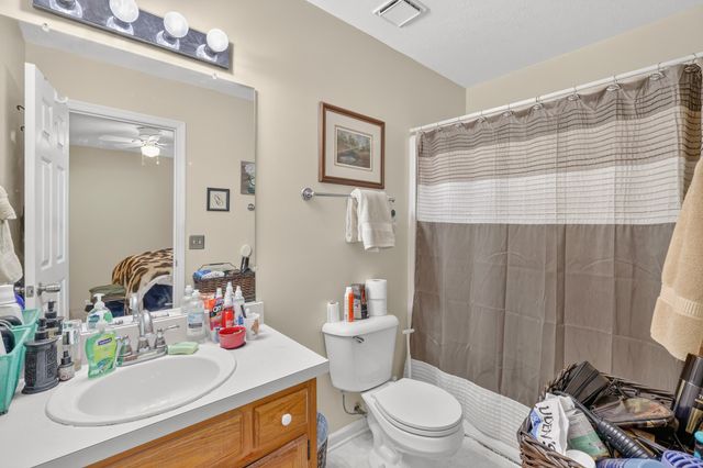 702 Maple Pl, Nashville, TN 37216