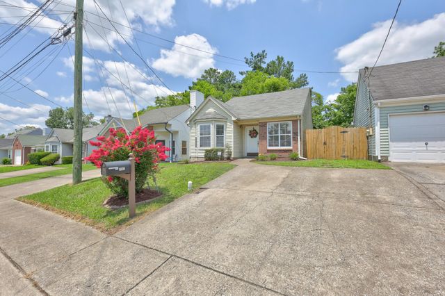 702 Maple Pl, Nashville, TN 37216