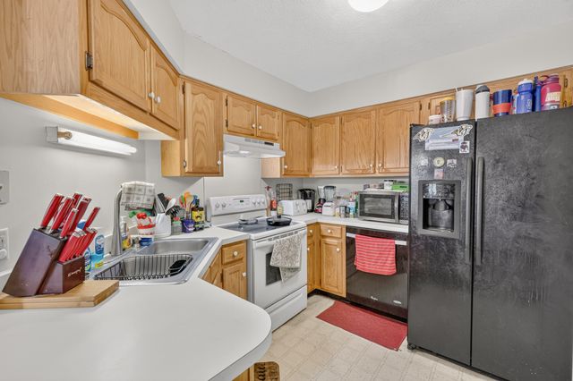 702 Maple Pl, Nashville, TN 37216