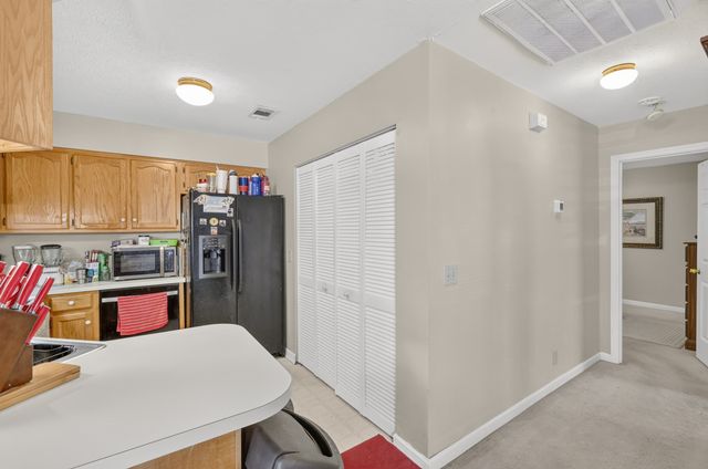 702 Maple Pl, Nashville, TN 37216