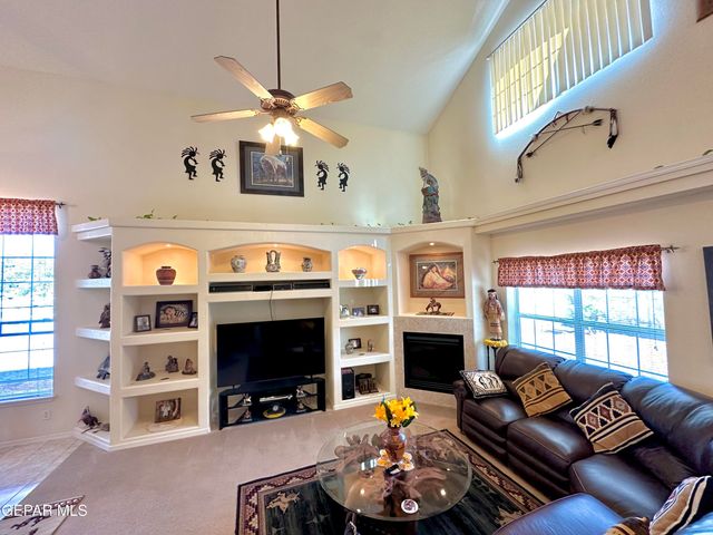 3064 TIERRA NORA Drive, El Paso, TX 79938