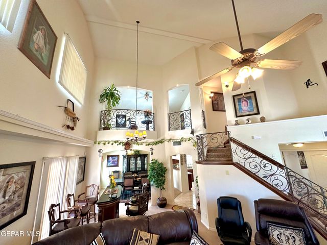 3064 TIERRA NORA Drive, El Paso, TX 79938