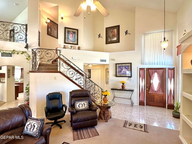 3064 TIERRA NORA Drive, El Paso, TX 79938
