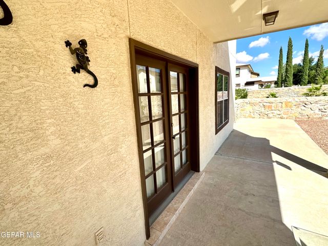 3064 TIERRA NORA Drive, El Paso, TX 79938