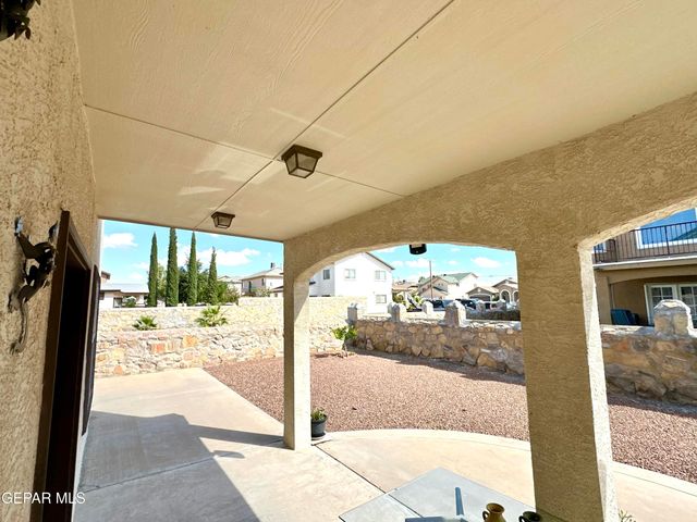 3064 TIERRA NORA Drive, El Paso, TX 79938