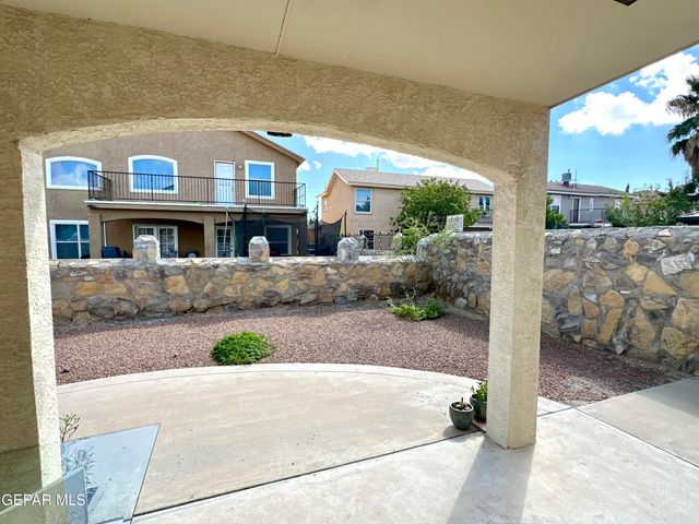 3064 TIERRA NORA Drive, El Paso, TX 79938