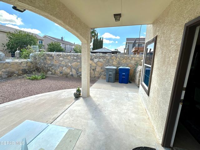 3064 TIERRA NORA Drive, El Paso, TX 79938