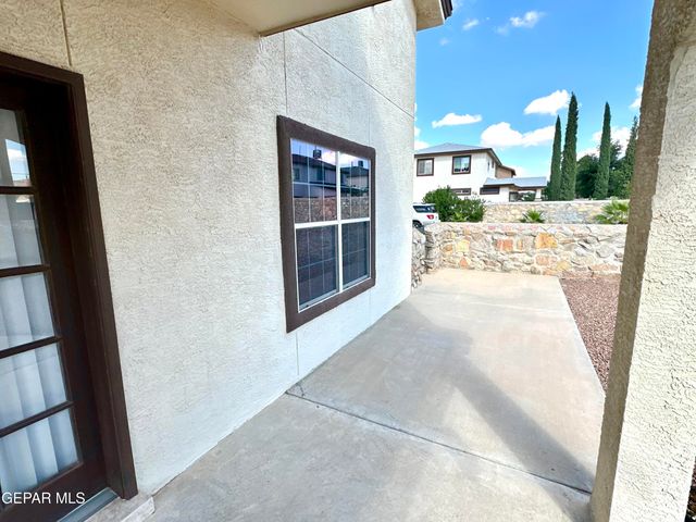 3064 TIERRA NORA Drive, El Paso, TX 79938