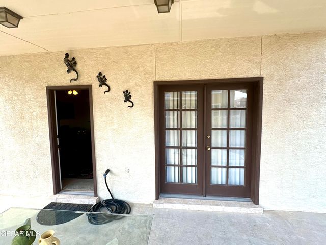 3064 TIERRA NORA Drive, El Paso, TX 79938