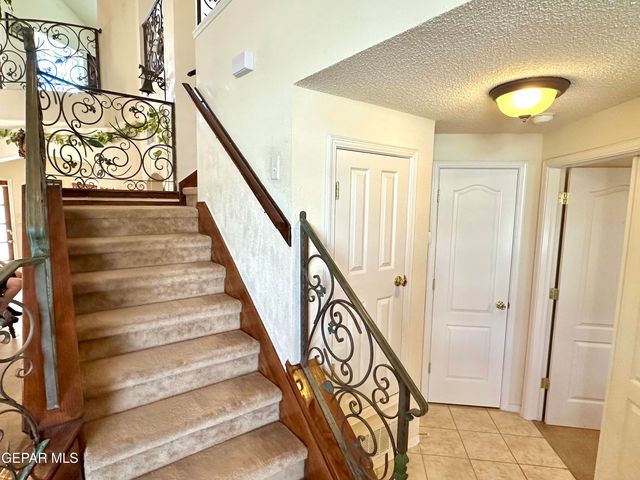 3064 TIERRA NORA Drive, El Paso, TX 79938