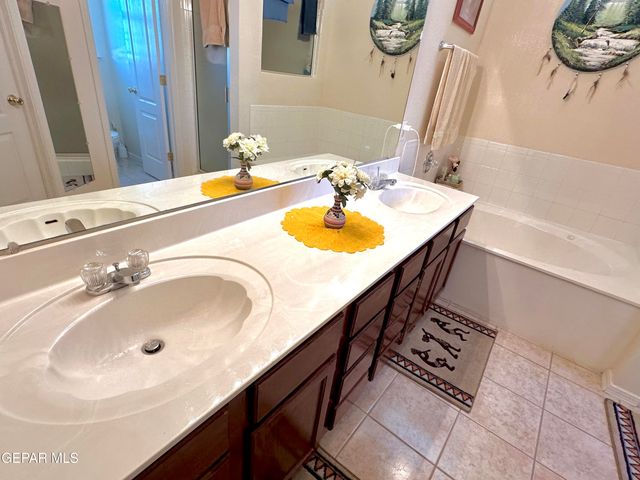 3064 TIERRA NORA Drive, El Paso, TX 79938