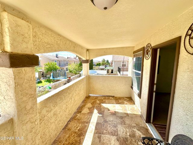 3064 TIERRA NORA Drive, El Paso, TX 79938
