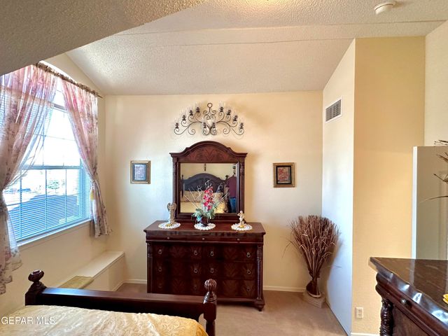 3064 TIERRA NORA Drive, El Paso, TX 79938
