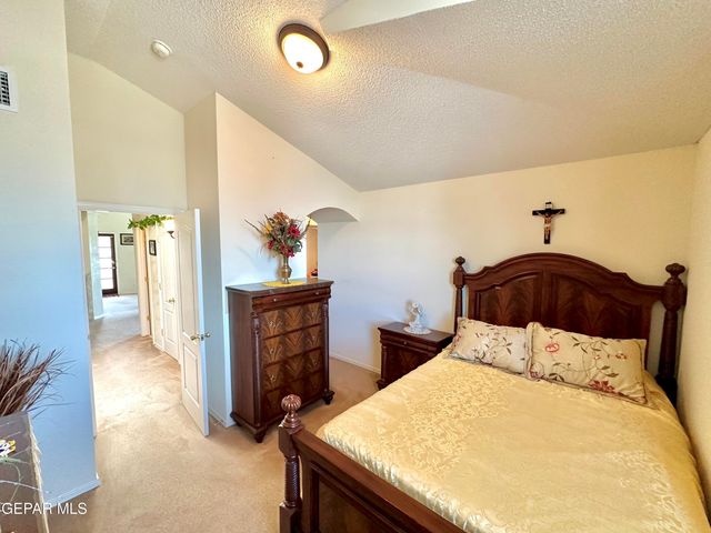 3064 TIERRA NORA Drive, El Paso, TX 79938