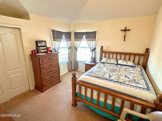 3064 TIERRA NORA Drive, El Paso, TX 79938