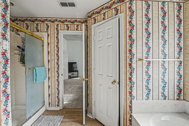 6700 Greenleaf Drive, North Richland Hills, TX 76182